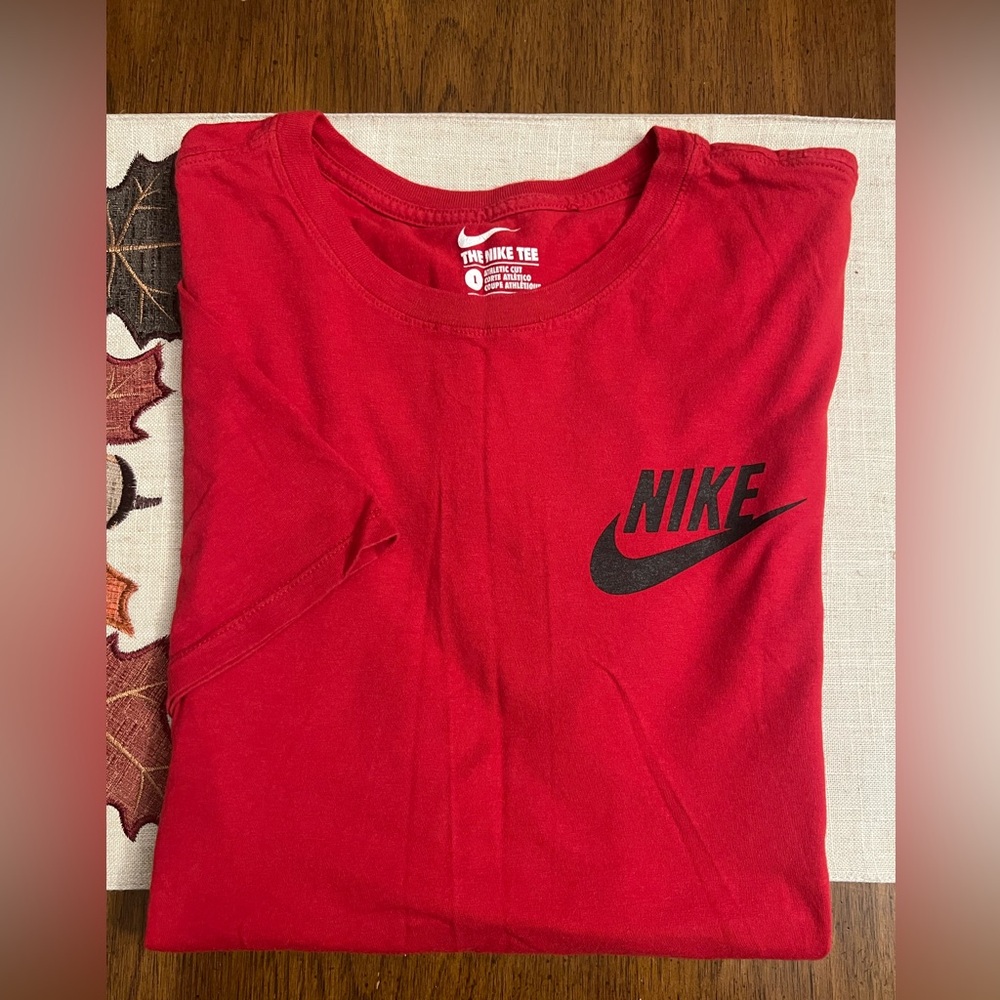 Nike Short Sleeve Tee